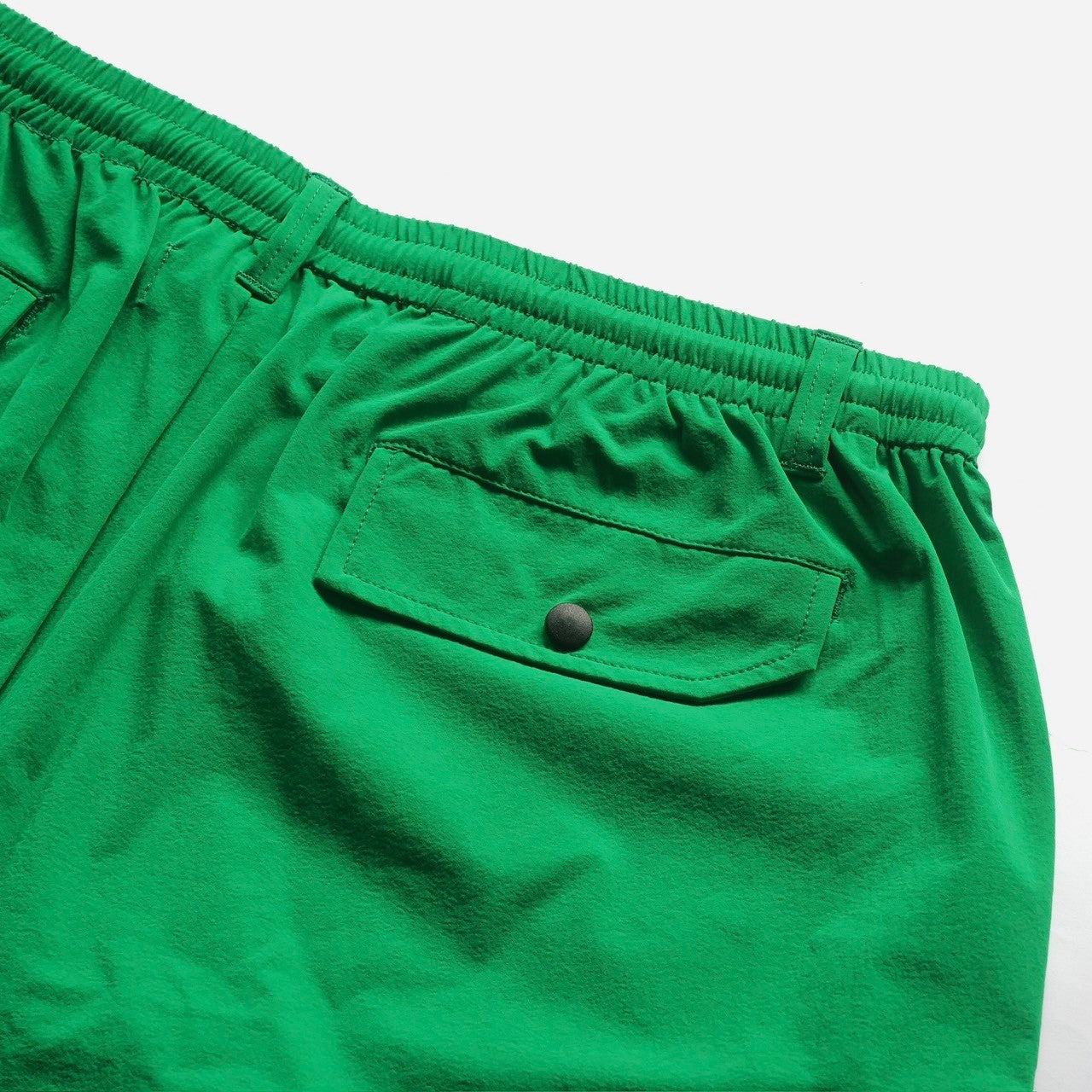 NYLON SHORTS 2 - GREEN