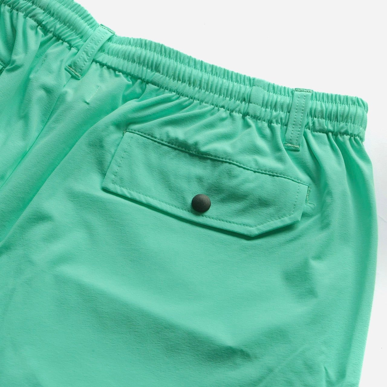 NYLON SHORTS 2 - GREEN