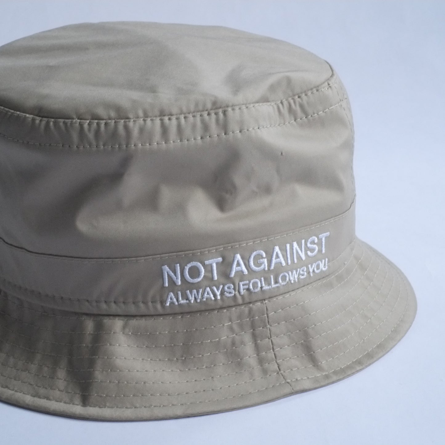 NEWERA® BUCKET HAT ZAMZA BEIGE