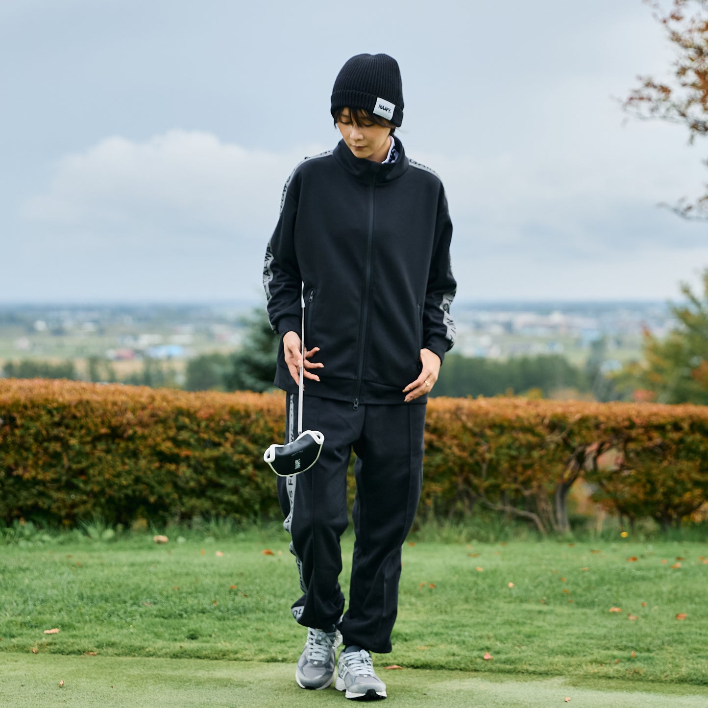 LINE TRACK PANT