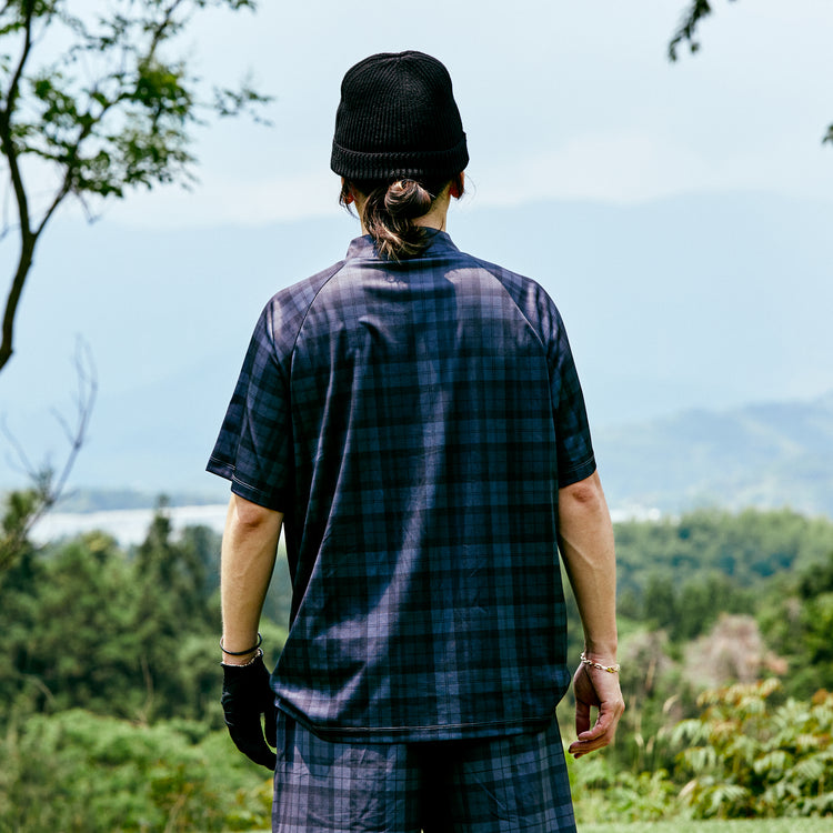 PLAID S/S MOCKNECK