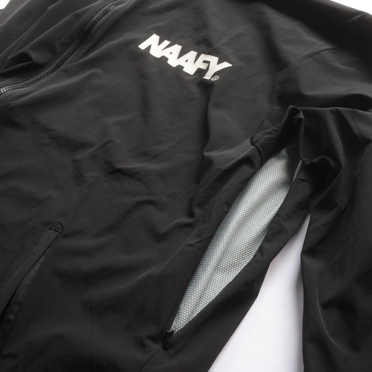 WINDBREAKER JACKET 2